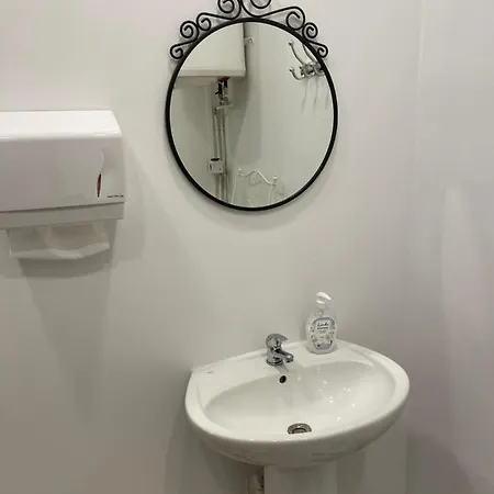 Flyfly , Darmowy Parking , Rezerwuj Przez Urządzenia Mobilne -10 Procent * Wrocław