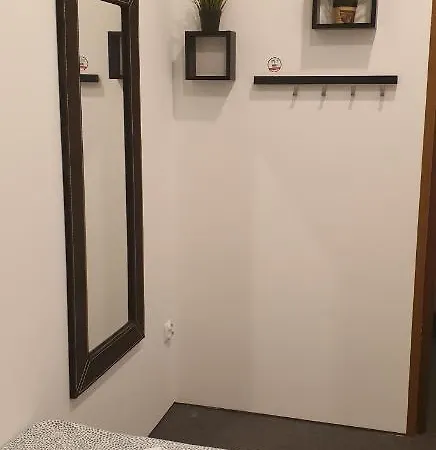 Hostel Flyfly , Darmowy Parking , Rezerwuj Przez Urządzenia Mobilne -10 Procent