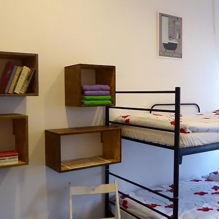 Flyfly , Darmowy Parking , Rezerwuj Przez Urządzenia Mobilne -10 Procent * Wrocław