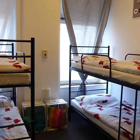 Flyfly , Darmowy Parking , Rezerwuj Przez Urządzenia Mobilne -10 Procent * Wrocław