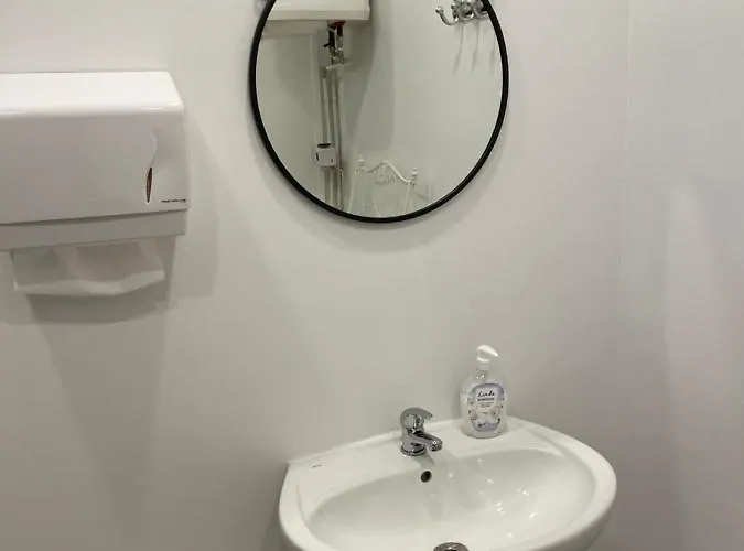 Flyfly , Darmowy Parking , Rezerwuj Przez Urzadzenia Mobilne -10 Procent * ורוצלב