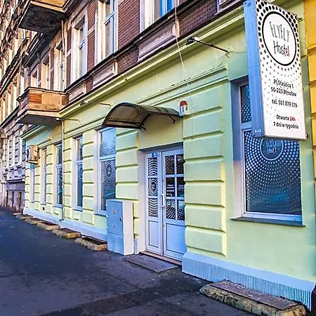 Hostel Flyfly , Darmowy Parking , Rezerwuj Przez Urzadzenia Mobilne -10 Procent *
