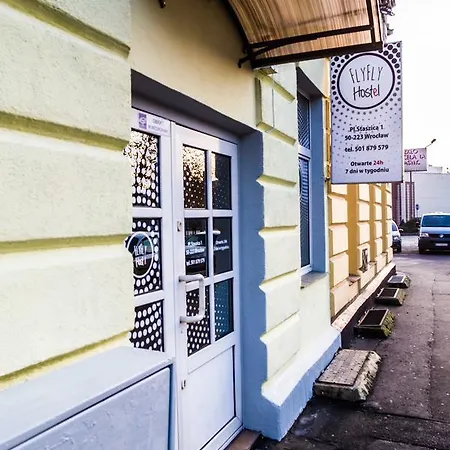 Flyfly , Darmowy Parking , Rezerwuj Przez Urzadzenia Mobilne -10 Procent * Wroclaw