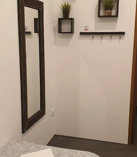 旅馆 Flyfly , Darmowy Parking , Rezerwuj Przez Urzadzenia Mobilne -10 Procent