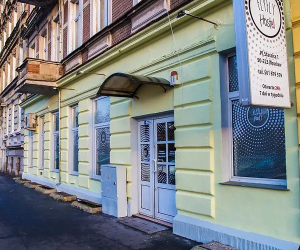 Flyfly , Darmowy Parking , Rezerwuj Przez Urzadzenia Mobilne -10 Procent * 弗罗茨瓦夫