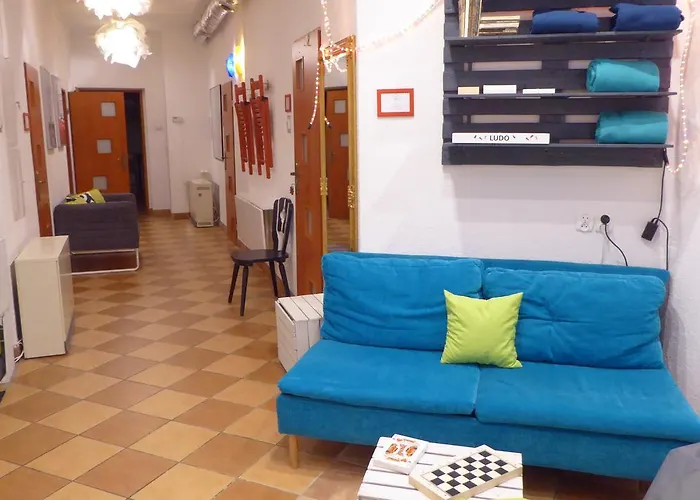 旅馆 Flyfly , Darmowy Parking , Rezerwuj Przez Urzadzenia Mobilne -10 Procent *